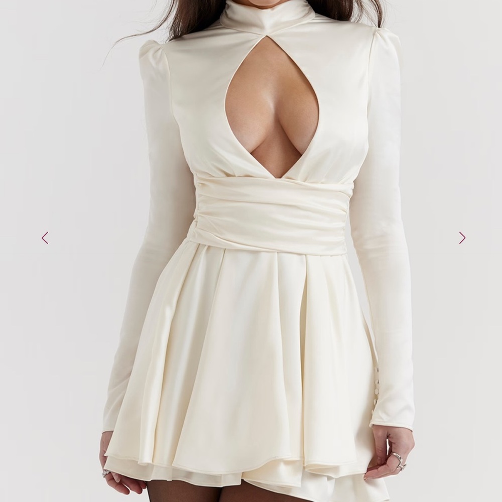 House of CB Aryana Ivory Bow Mini Dress - Picture 9 of 12